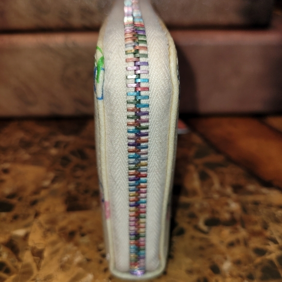 Dooney & Bourke rainbow wallet - Picture 4 of 8